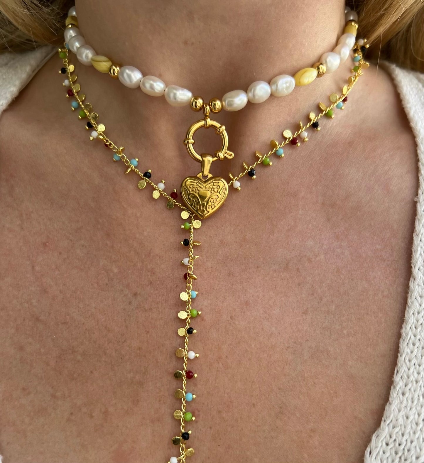 Chocker Carol