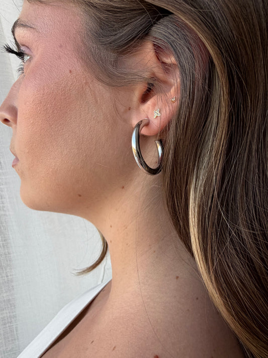 Aros plateados pequeños